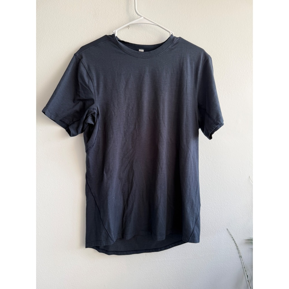 Lululemon Mens Short Sleeve Shirt navy blue Size Small